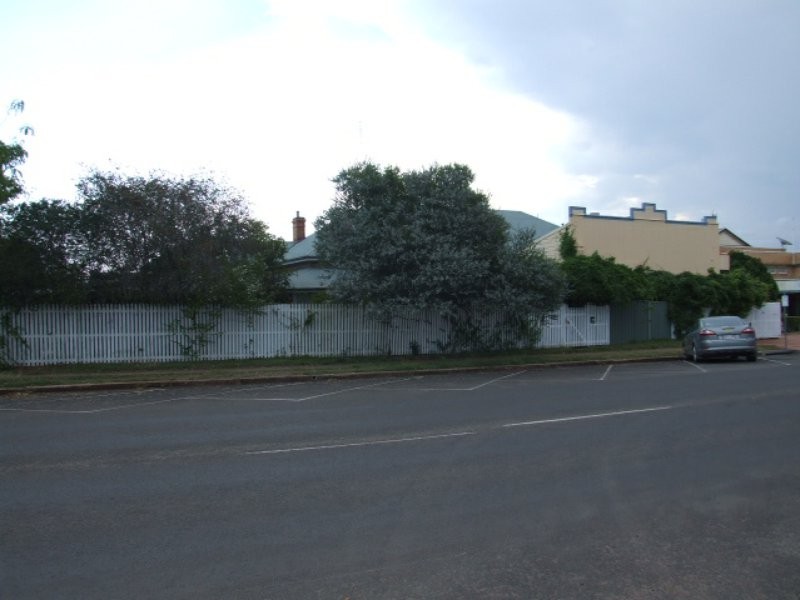 76 Mackenzie Street, Wondai QLD 4606