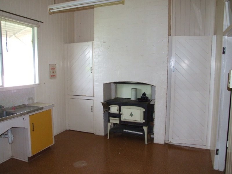 76 Mackenzie Street, Wondai QLD 4606