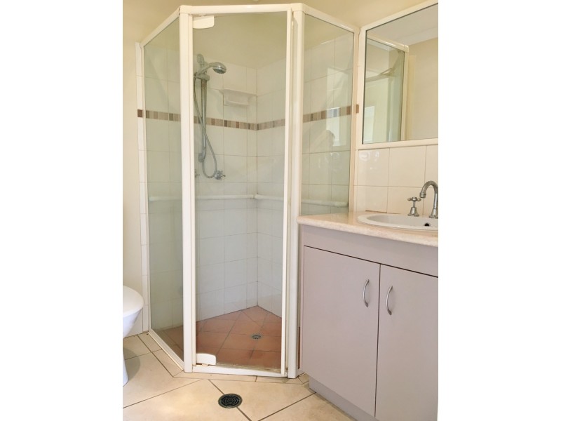22 McIlhatton Street, Wondai QLD 4606