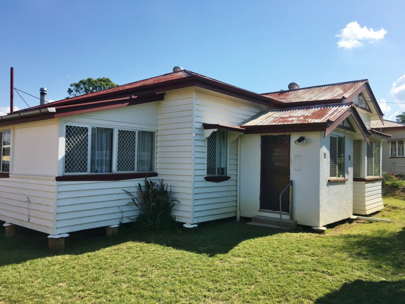 33 James Street, Kingaroy QLD 4610