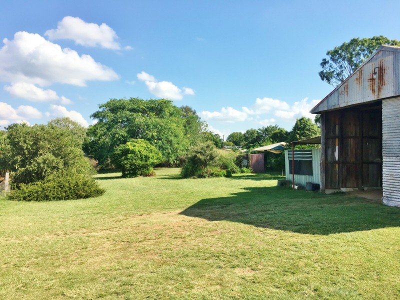 33 James Street, Kingaroy QLD 4610