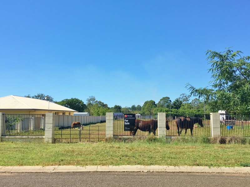 24 McIlhatton Street, Wondai QLD 4606