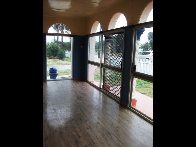 15 Gooyong Street, Kingaroy QLD 4610