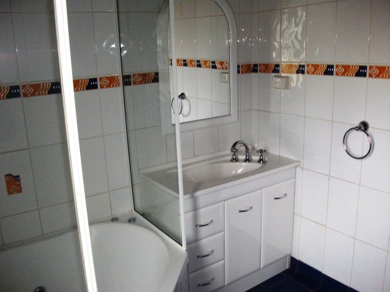 15 Gooyong Street, Kingaroy QLD 4610