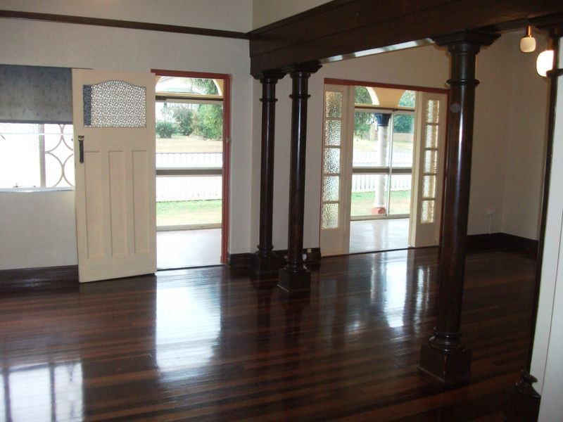 15 Gooyong Street, Kingaroy QLD 4610