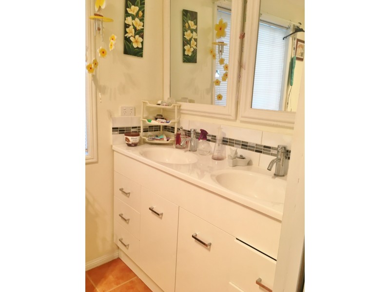 120 Baynes Street, Wondai QLD 4606