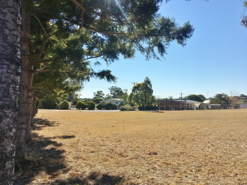 28 Beresford Street, Proston QLD 4613