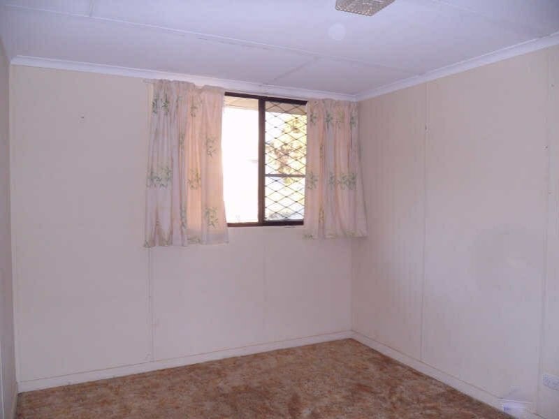 2/30 Knight Street, Kingaroy QLD 4610