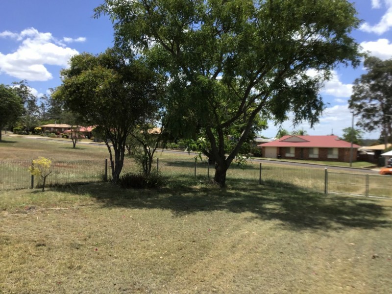 17 Burns Crs, Wondai QLD 4606