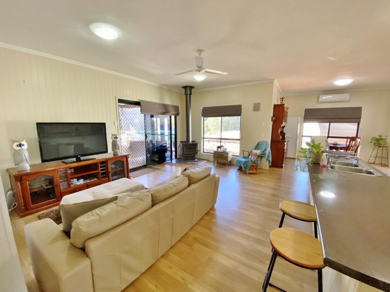 33 Sonaree Drive, Kingaroy QLD 4610