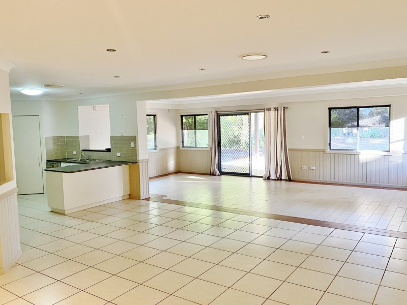 13 Reservoir Street, Kingaroy QLD 4610