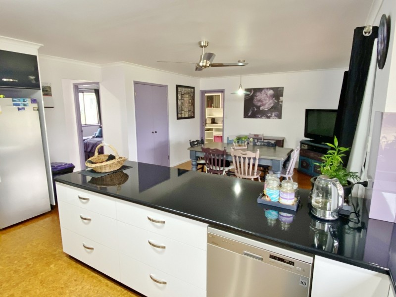 5 Tarong Drive, Kingaroy QLD 4610
