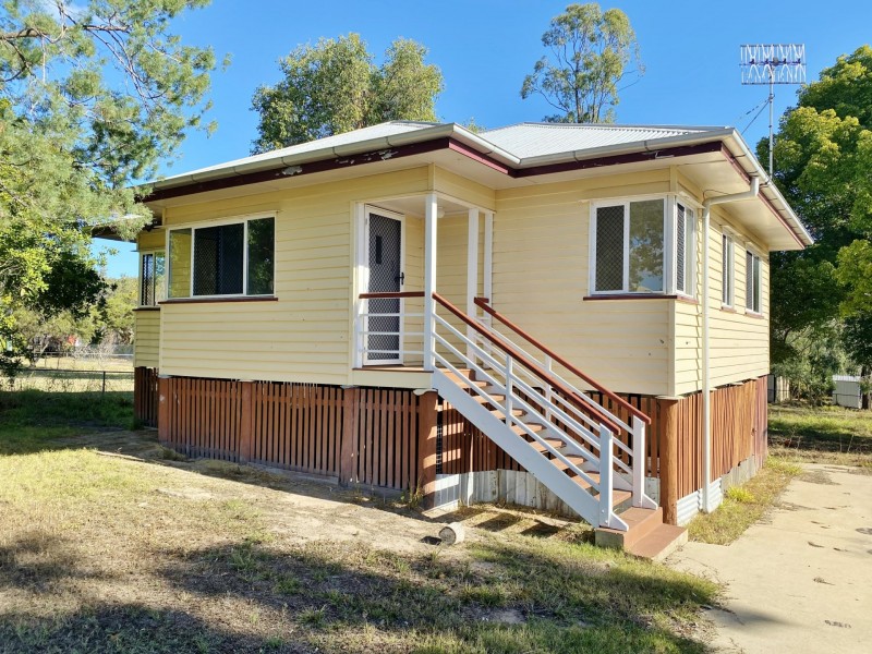 77 Scott Street, Wondai QLD 4606