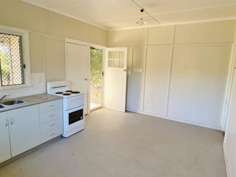 77 Scott Street, Wondai QLD 4606