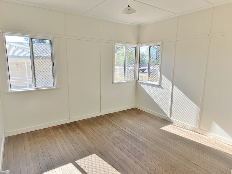 77 Scott Street, Wondai QLD 4606