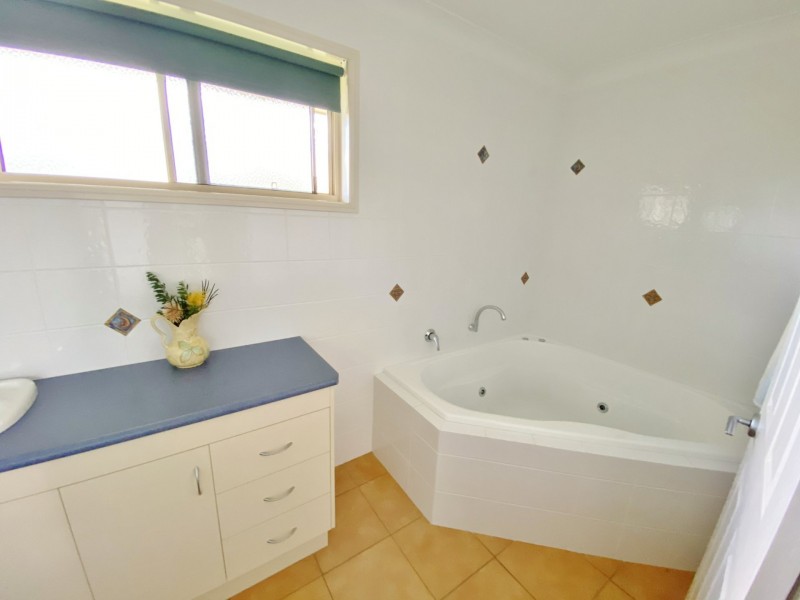 28 Burns Crescent, Wondai QLD 4606