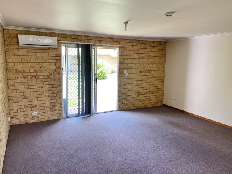 Unit 8/88 Walter Road, Kingaroy QLD 4610