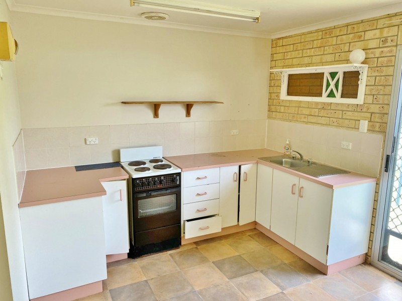 Unit 8/88 Walter Road, Kingaroy QLD 4610