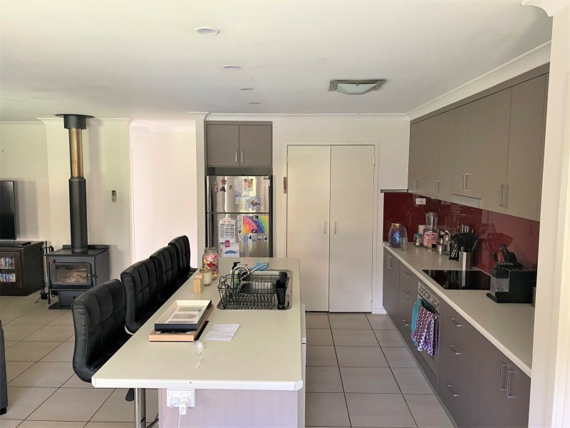 28 Bernard Crescent, Kingaroy QLD 4610