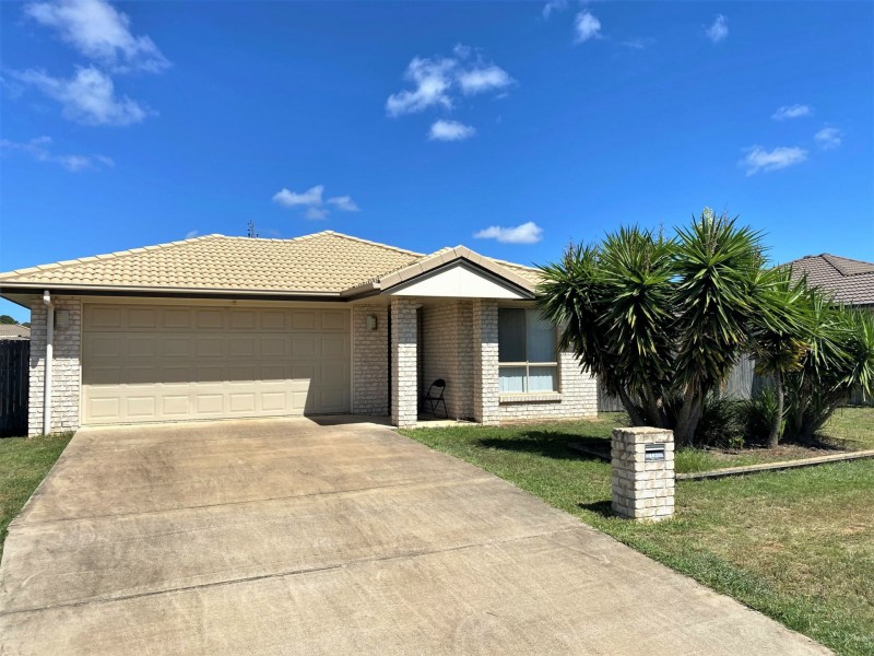 16 Parkside Drive, Kingaroy QLD 4610