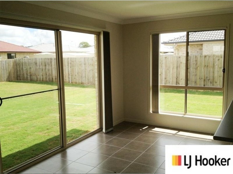 16 Parkside Drive, Kingaroy QLD 4610