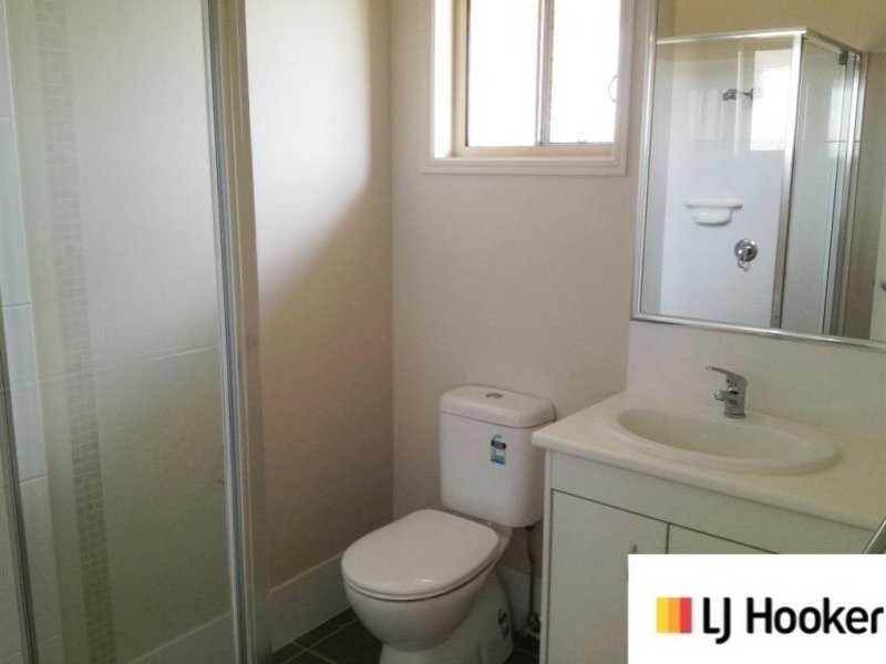 16 Parkside Drive, Kingaroy QLD 4610