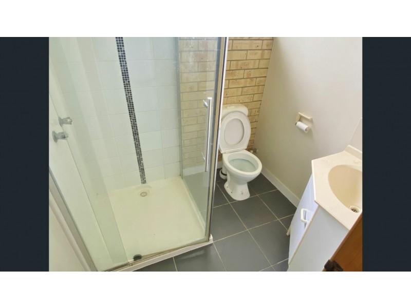 Unit 8/88 Walter Road, Kingaroy QLD 4610