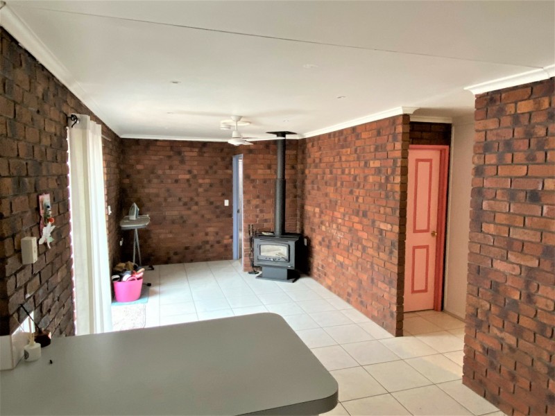 13 McIlhatton Street, Wondai QLD 4606