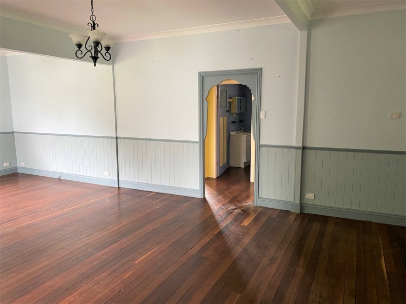25 South Street, Wondai QLD 4606