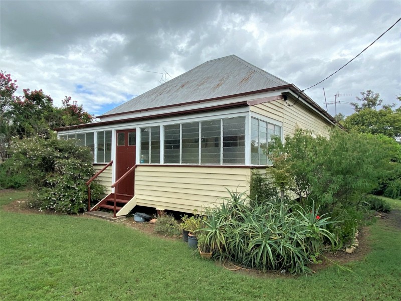 83 Pring Street, Wondai QLD 4606