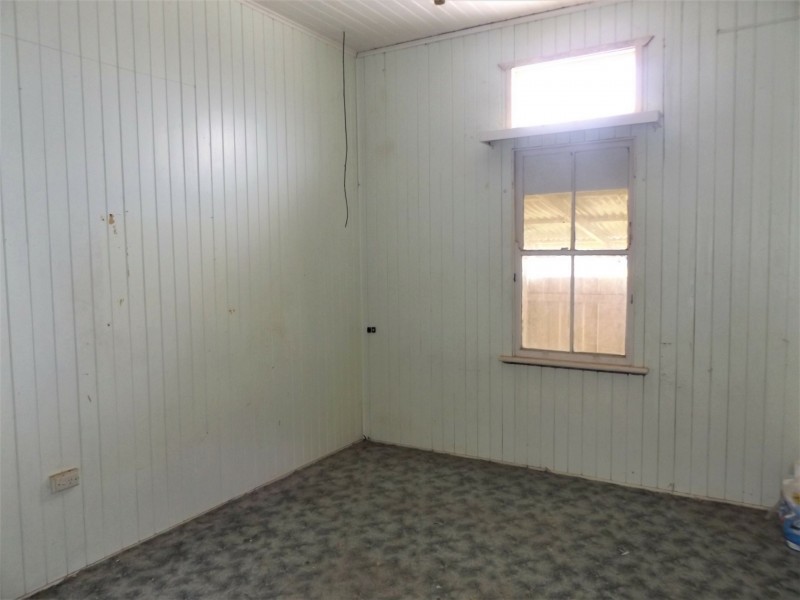 83 Pring Street, Wondai QLD 4606