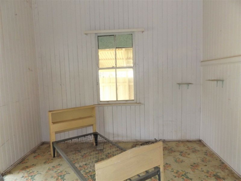 83 Pring Street, Wondai QLD 4606