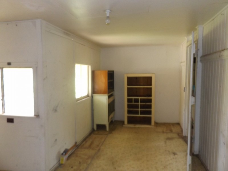 83 Pring Street, Wondai QLD 4606