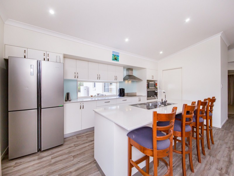 27 Warren Court, Wondai QLD 4606
