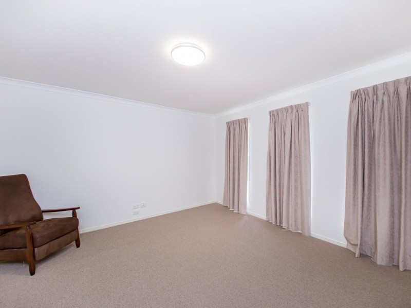27 Warren Court, Wondai QLD 4606