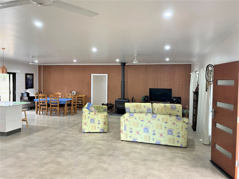 65 Deep Creek Road, Kingaroy QLD 4610