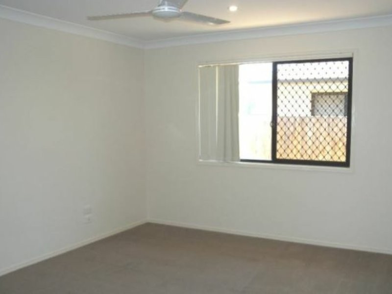 57 B Parkside Drive, Kingaroy QLD 4610