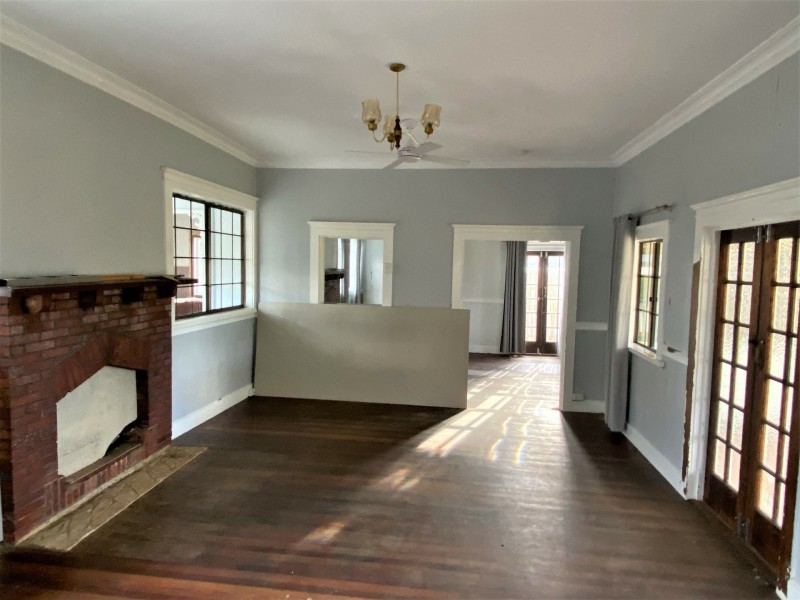 11 James Street, Kingaroy QLD 4610