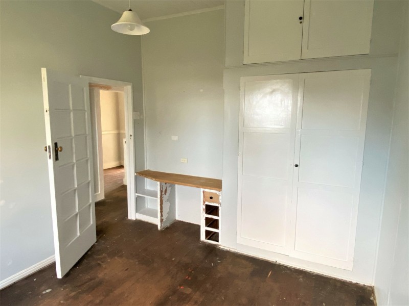 11 James Street, Kingaroy QLD 4610