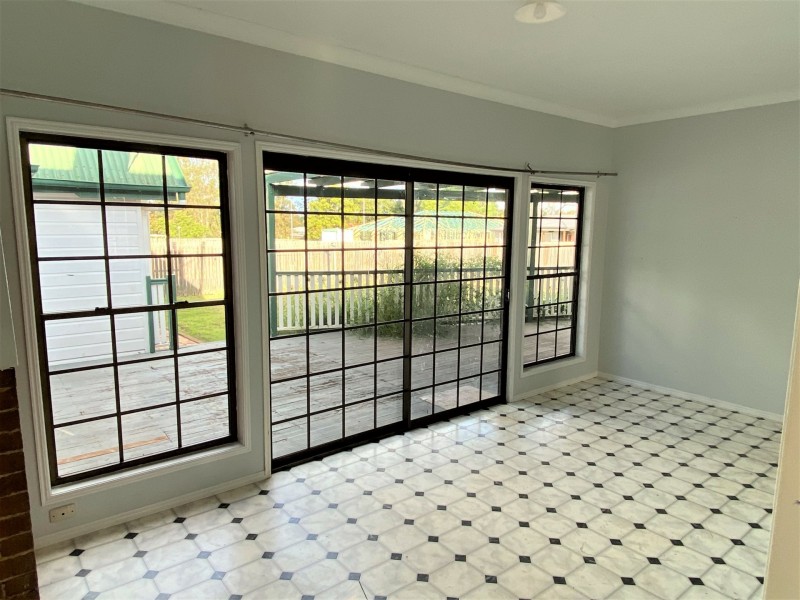 11 James Street, Kingaroy QLD 4610