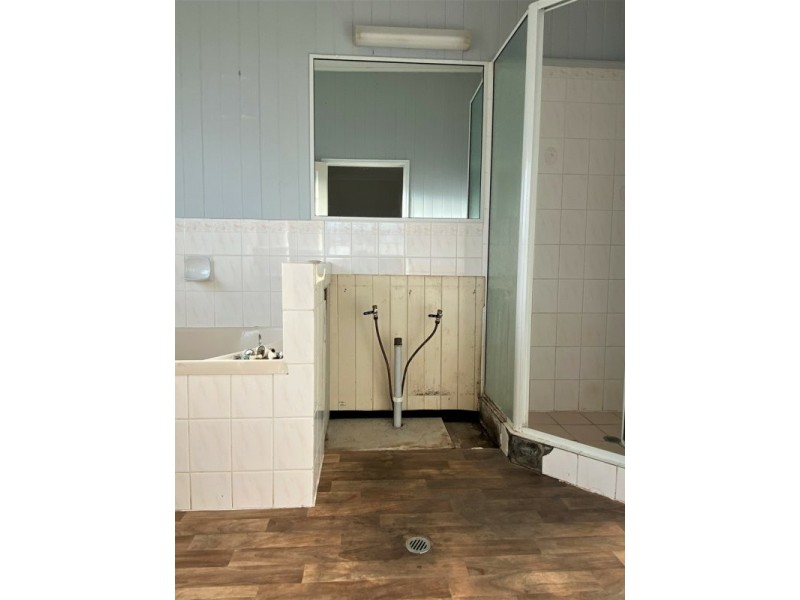 11 James Street, Kingaroy QLD 4610