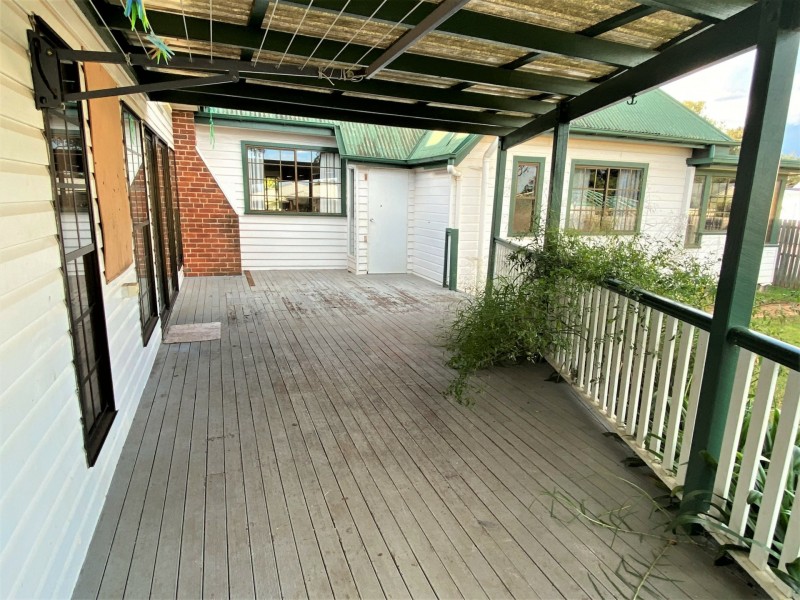 11 James Street, Kingaroy QLD 4610