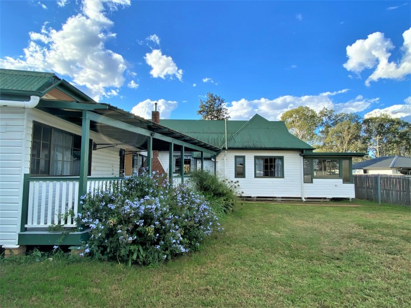 11 James Street, Kingaroy QLD 4610
