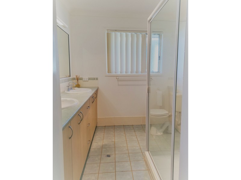 21 Adermann drive, Kingaroy QLD 4610