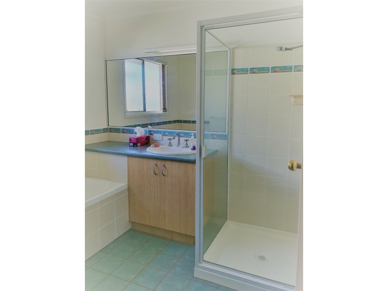 21 Adermann drive, Kingaroy QLD 4610