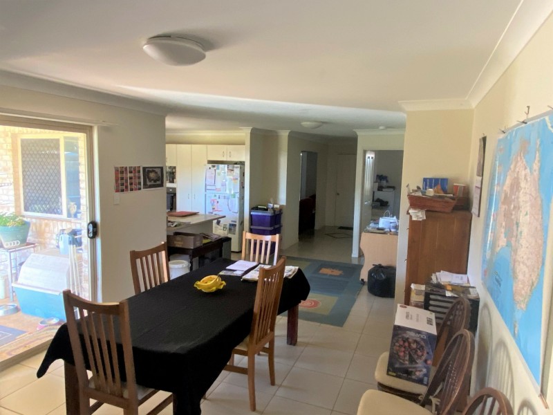 11 Oasis Drive, Kingaroy QLD 4610