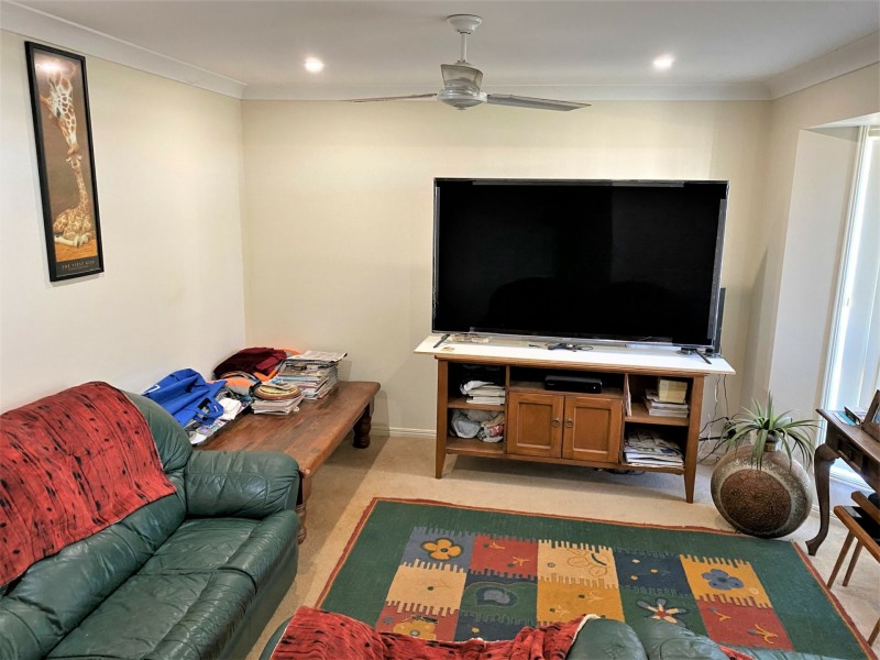 11 Oasis Drive, Kingaroy QLD 4610