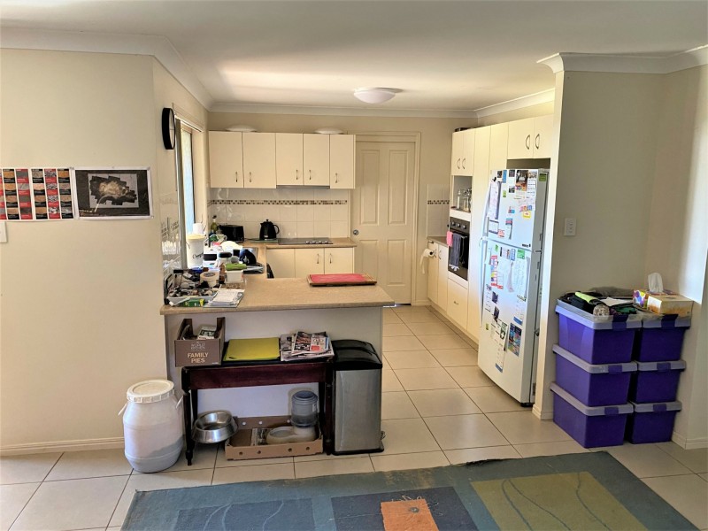 11 Oasis Drive, Kingaroy QLD 4610