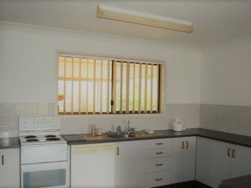 102 Baynes Street, Wondai QLD 4606