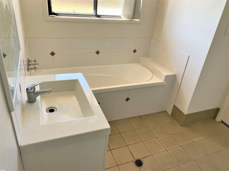 48 Burnett Street, Nanango QLD 4615